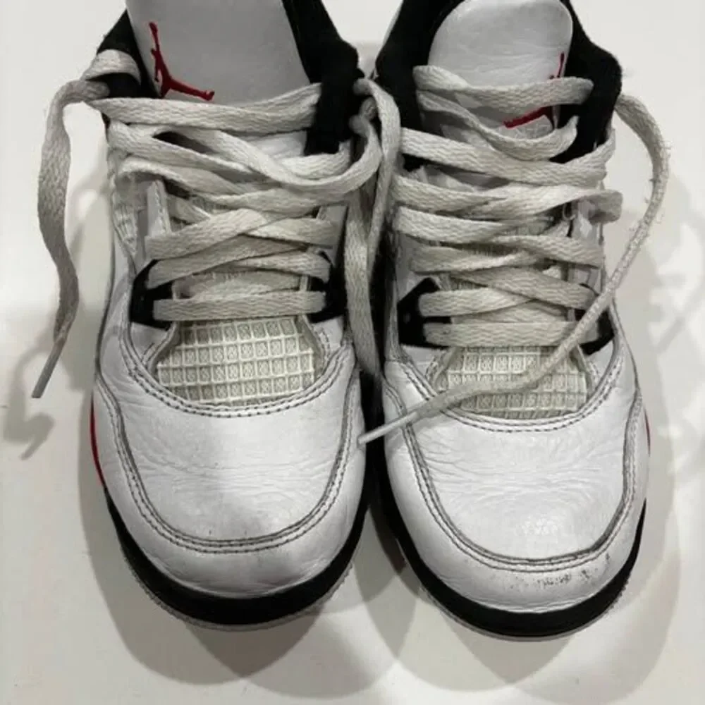 Jordan’s basketball shoes 13.5C